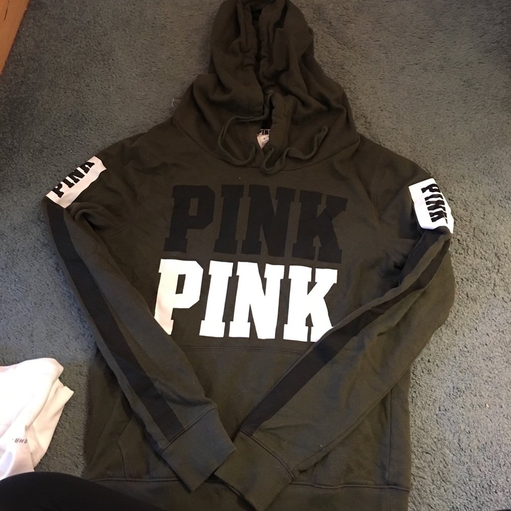 VS pink bundle - Picture 2 of 2